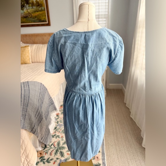 Vintage Denim Dress with Star and Flag Embroidery - Picture 7 of 9